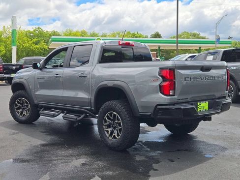 Certified 2024 Chevrolet Colorado ZR2 w/ ZR2 Convenience Package III AWD/4WD image 19