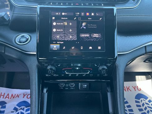 Used 2023 Jeep Grand Cherokee Altitude image 27