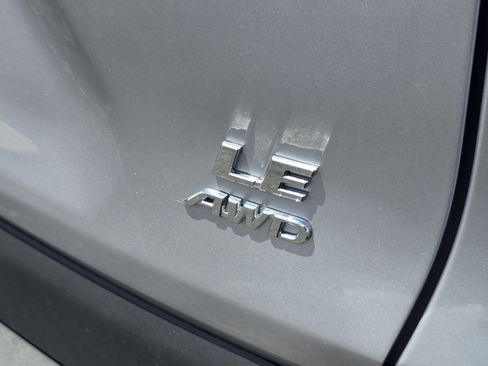 Certified 2024 Toyota RAV4 LE AWD/4WD image 15