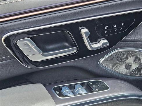 Used 2023 Mercedes-Benz EQS 450+ SUV image 14