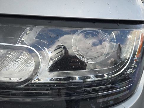 Used 2013 Land Rover Range Rover HSE image 55