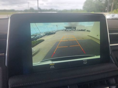 Used 2024 Chevrolet Suburban RST RWD image 34