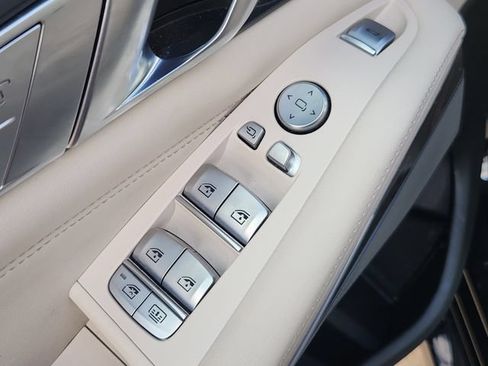 Used 2022 BMW X7 xDrive40i w/ Premium Package AWD/4WD image 22