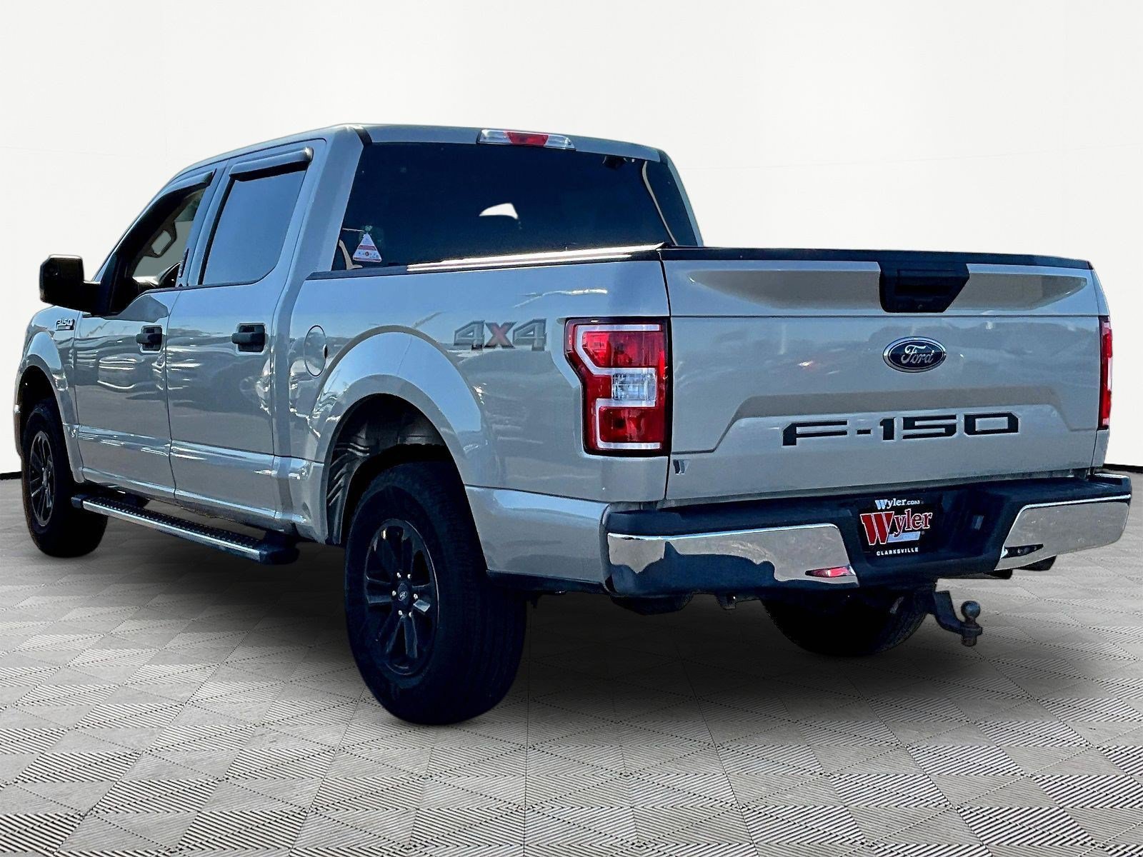 Used 2018 Ford F150 XLT AWD/4WD image 4