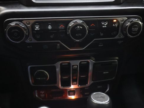 Used 2023 Jeep Wrangler Unlimited Rubicon 4xe w/ Cold Weather Group AWD/4WD image 26