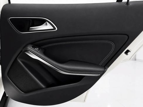Used 2019 Mercedes-Benz GLA 250 image 23