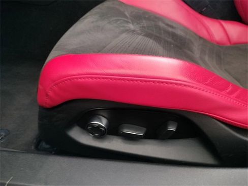 Used 2020 Chevrolet Corvette Stingray Preferred Cpe w/ 2LT Preferred Equipment Group image 17