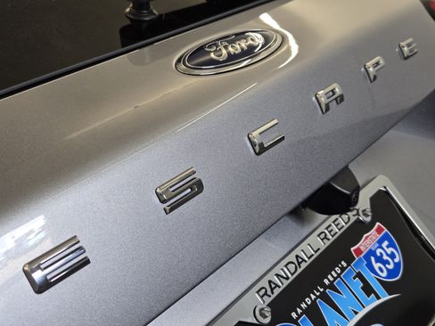 Used 2024 Ford Escape Active FWD image 11