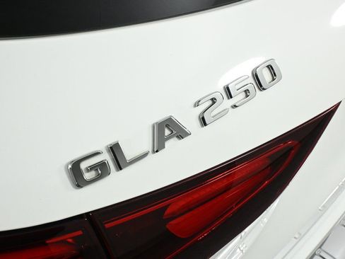 Used 2025 Mercedes-Benz GLA 250 image 27