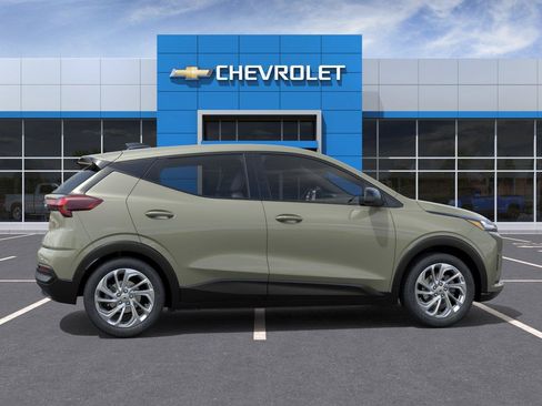 New 2027 Chevrolet Bolt LT FWD image 5