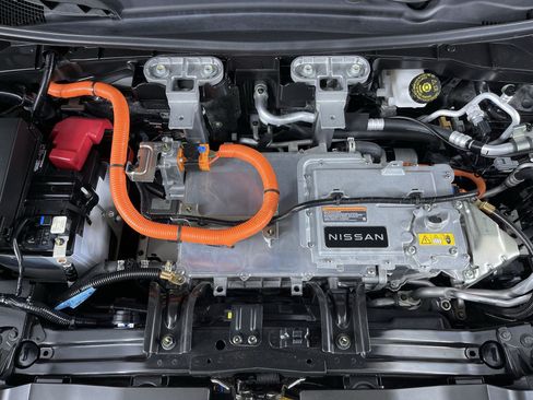Certified 2024 Nissan Ariya AWD image 27