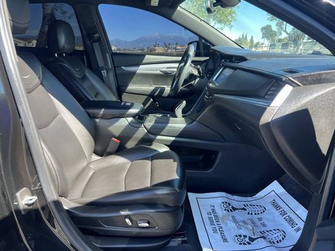 Used 2022 Cadillac XT5 Luxury FWD image 21