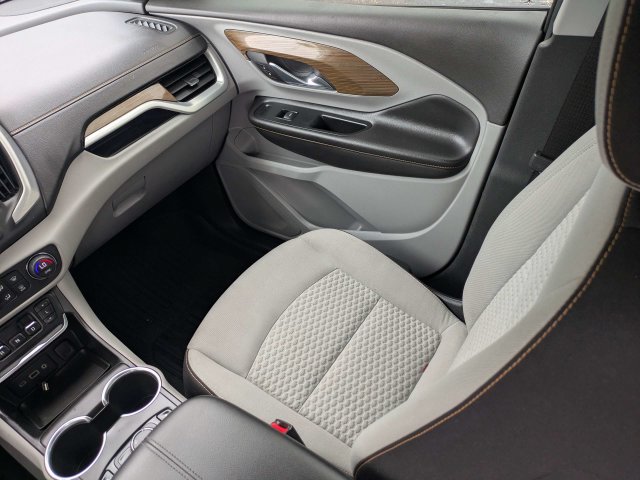 Used 2019 GMC Terrain SLE w/ Driver Convenience Package FWD image 18