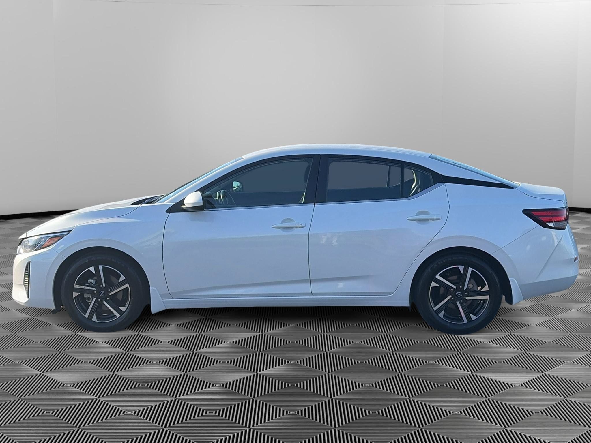 Used 2024 Nissan Sentra SV w/ All-Weather Package FWD image 4