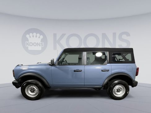Used 2025 Ford Bronco 4-Door image 2