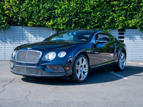 Used 2016 Bentley Continental GT image 18