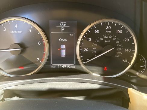 Used 2015 Lexus NX 200t FWD w/ Luxury Package image 9