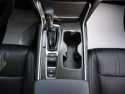 Used 2022 Honda Accord EX-L image 35