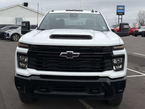 New 2026 Chevrolet Silverado 2500 Custom w/ Custom Convenience Package image 10