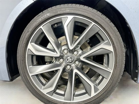 Used 2021 Toyota Corolla SE image 28