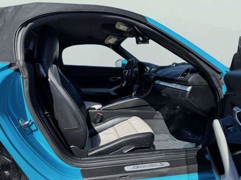 Used 2018 Porsche 718 Boxster S RWD image 34
