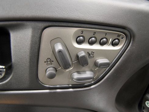 Used 2009 Jaguar XK Convertible image 17