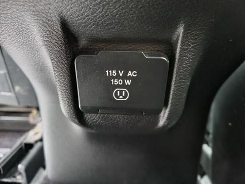 Used 2017 Jeep Cherokee Trailhawk w/ Comfort & Convenience Group AWD/4WD image 17