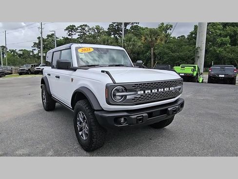 Used 2025 Ford Bronco Badlands AWD/4WD image 38