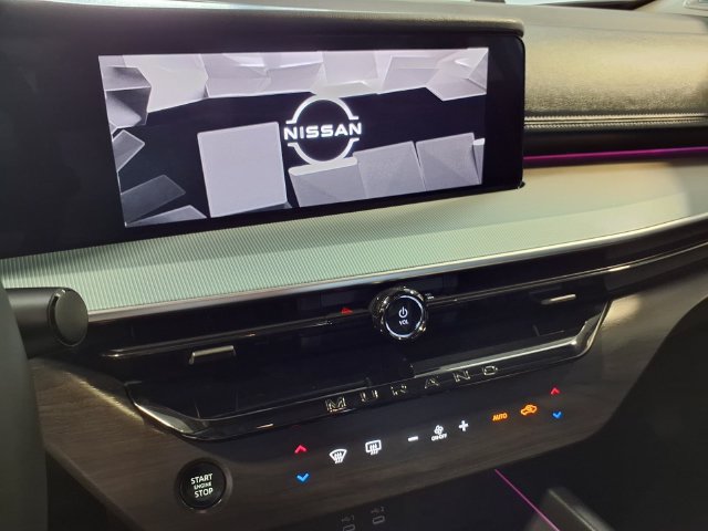 Used 2025 Nissan Murano SL AWD/4WD image 11