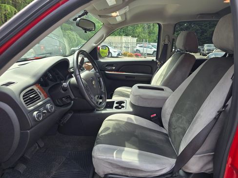 Used 2009 Chevrolet Avalanche LT AWD/4WD image 9