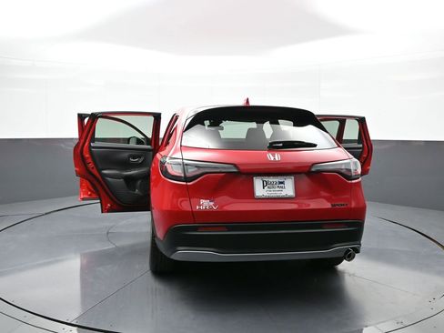 Certified 2025 Honda HR-V Sport image 45