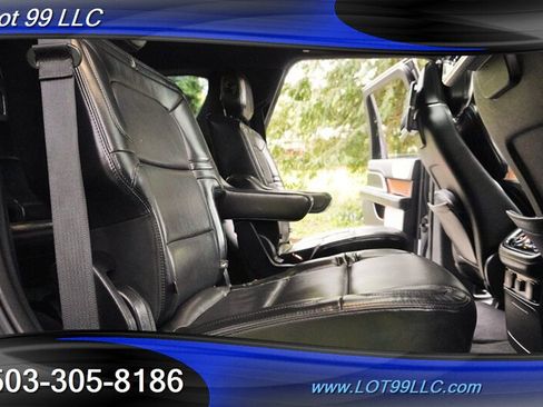 Used 2020 Lincoln Navigator Reserve w/ Luxury Package AWD/4WD image 17