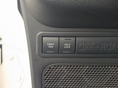 Used 2014 Jeep Wrangler Unlimited Rubicon w/ Connectivity Group image 21