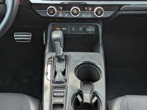 Used 2025 Honda Civic Sport image 18