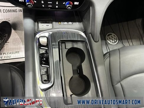 Used 2023 Buick Enclave Essence image 20