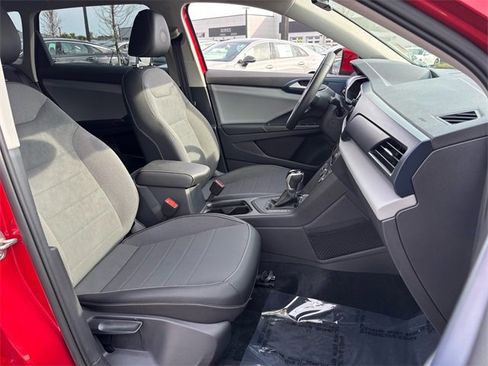 Used 2022 Volkswagen Taos SE image 20