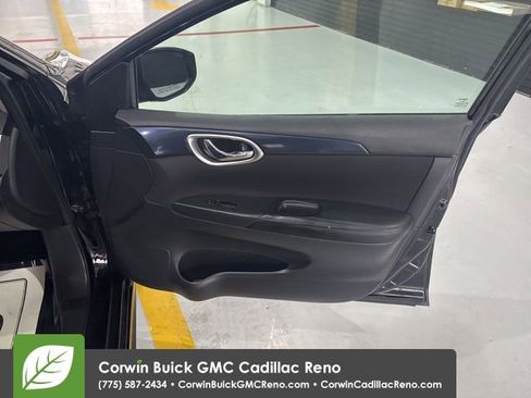 Used 2019 Nissan Sentra SR image 31