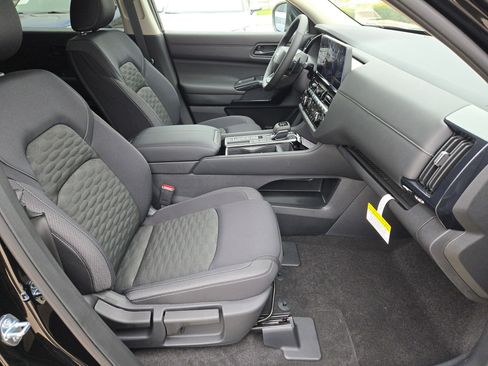 New 2026 Nissan Pathfinder SV FWD image 20