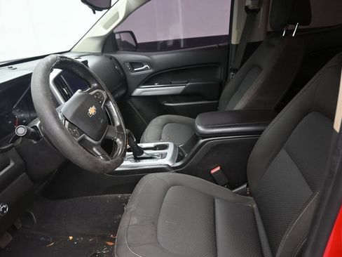 Used 2019 Chevrolet Colorado LT RWD image 12