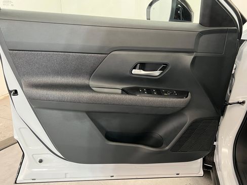 New 2026 Nissan Kicks SV w/ SV Premium Package image 14