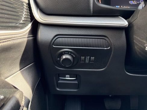New 2026 Jeep Grand Wagoneer Limited AWD/4WD image 15
