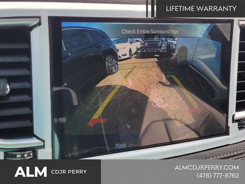 New 2026 Chrysler Pacifica Limited w/ Uconnect Theater Family Group image 21