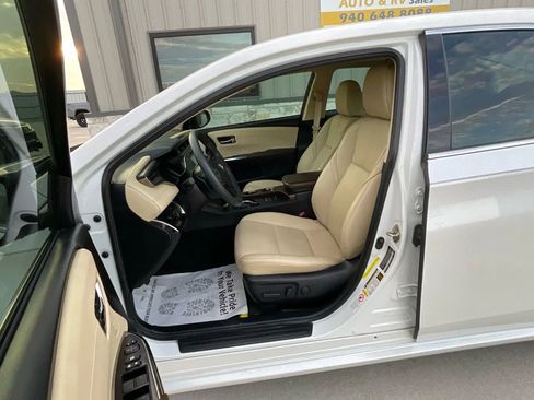 Used 2016 Toyota Avalon Touring image 19