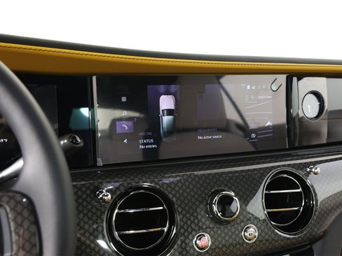 New 2025 Rolls-Royce Spectre Black Badge image 13