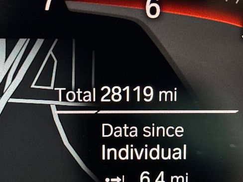 Used 2023 BMW 430i Coupe w/ Convenience Package image 25