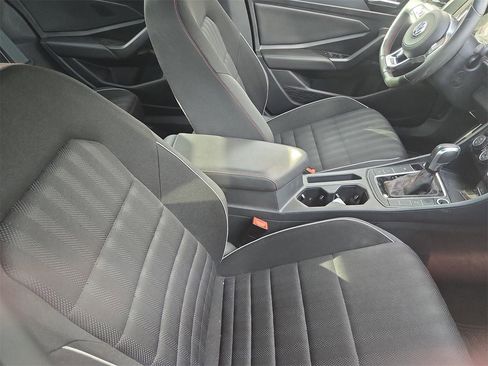 Used 2020 Volkswagen Jetta GLI image 11