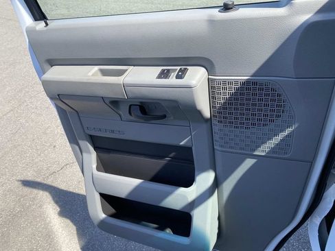Used 2024 Ford E-450 and Econoline 450 Super Duty w/ Power Windows & Locks Group RWD image 23
