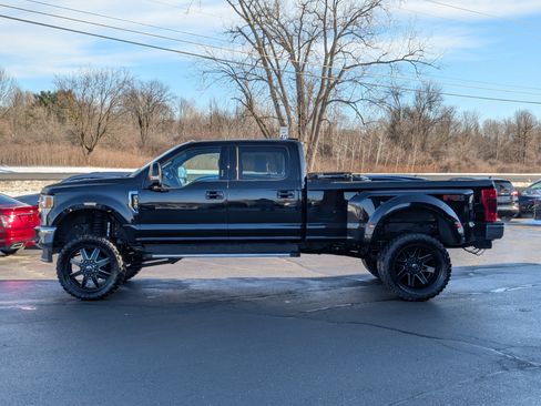Used 2022 Ford F350 Lariat w/ Lariat Ultimate Package image 9