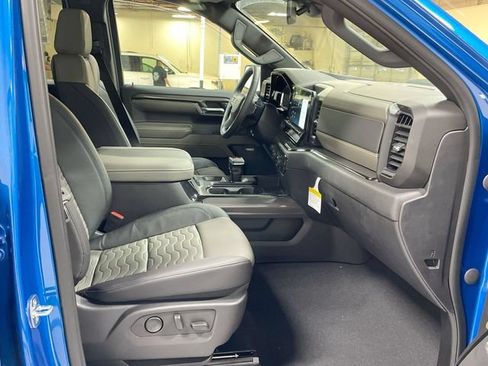 Used 2024 Chevrolet Silverado 1500 ZR2 AWD/4WD image 25