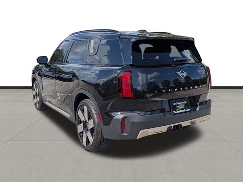 Used 2025 MINI Cooper Countryman S w/ Comfort Package Max image 8